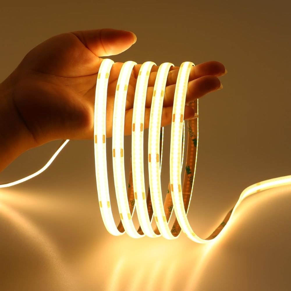 Banda LED COB 24V, 10W/m, 320 LED/m, 900lm/m, 30000K, IP20