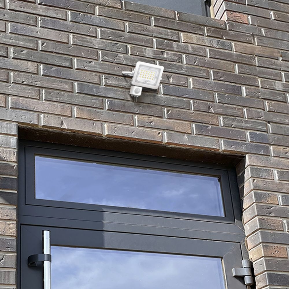 Proiector LED VIDEX-FLOOD-LED-PIR-LUCA-20W-NW